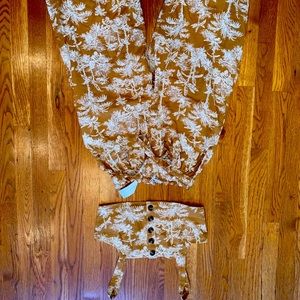 American eagle top and bottom set